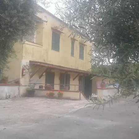 Le Colonne Di Cesare לינה וארוחת בוקר